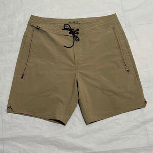 Men's Roark Khaki Hybrid Shorts Waist 32